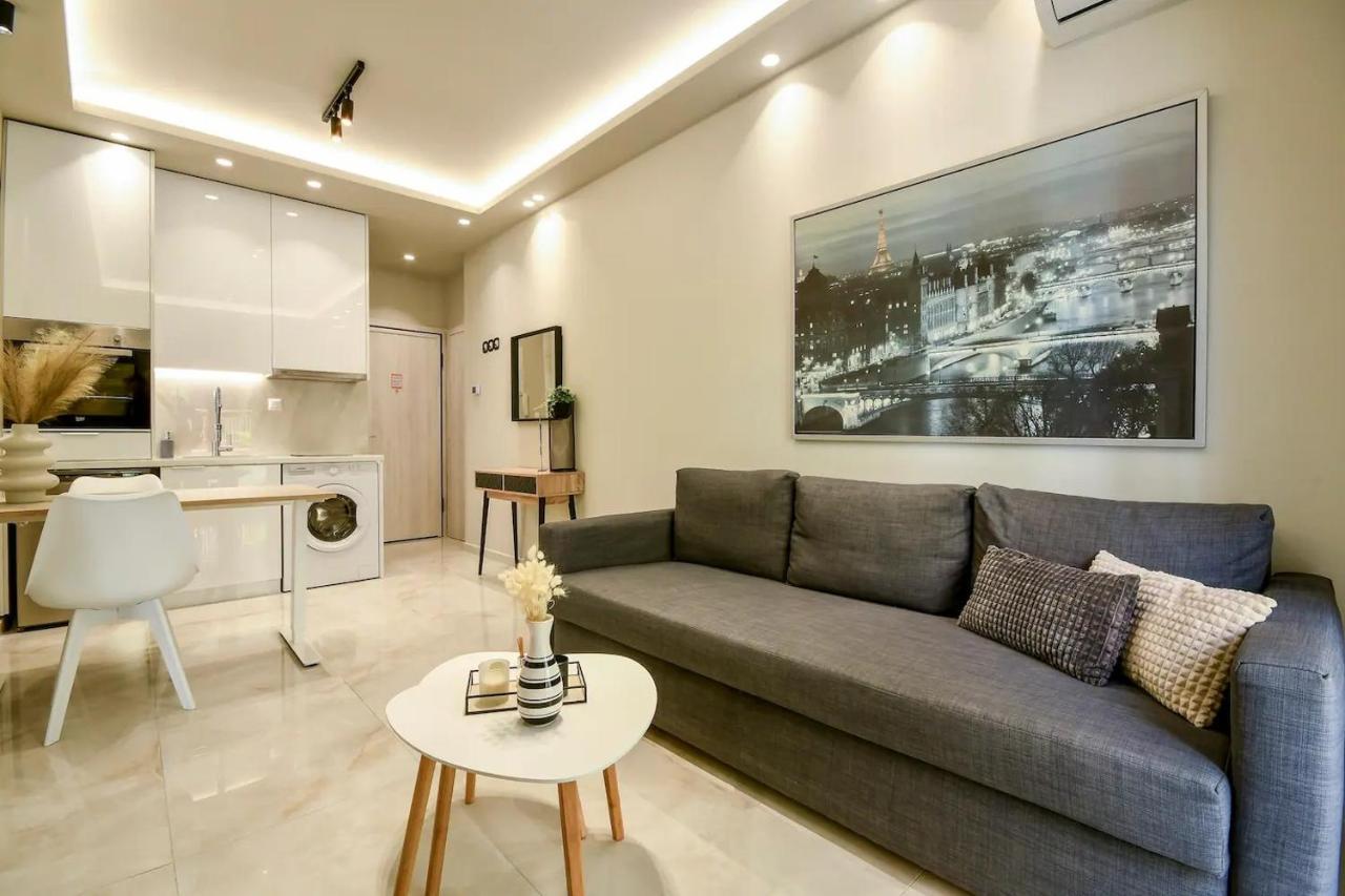 Danae Luxurious Suite #Tifhelexpo Солун Екстериор снимка