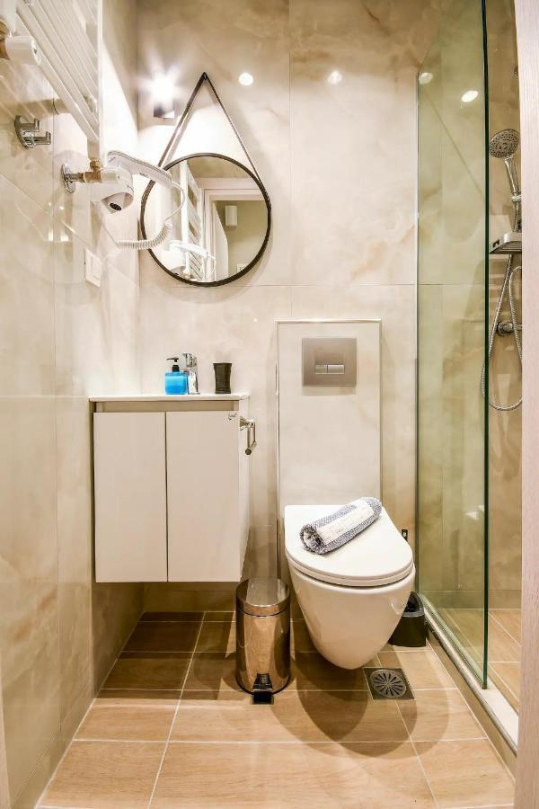 Danae Luxurious Suite #Tifhelexpo Солун Екстериор снимка